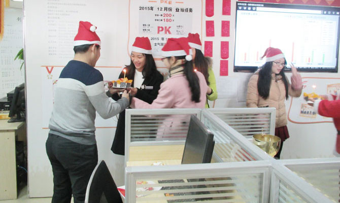 濟(jì)寧物聯(lián)網(wǎng)卡平臺(tái)之歡度圣誕節(jié)